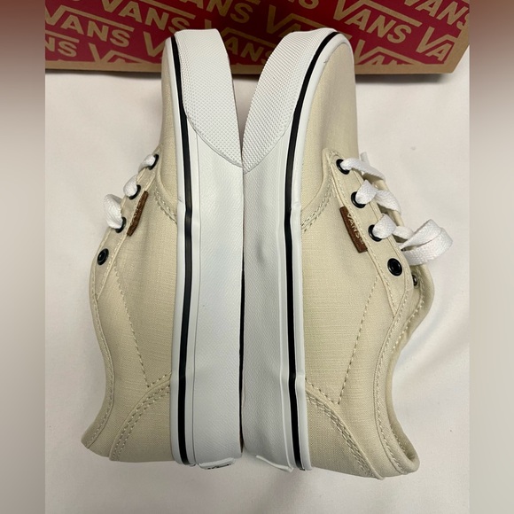 Vans Shoes Atwood Low Top Lace Up Unisex 13 Woven
Turtledove - Picture 5 of 14